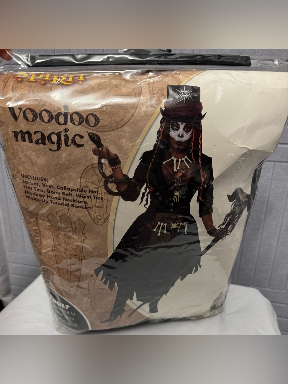 Adult Voodoo Halloween costume size XL and wig - Picture 4 of 11